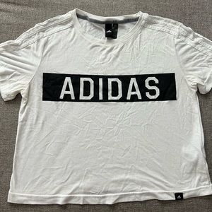 LIKE NEW Adidas tshirt